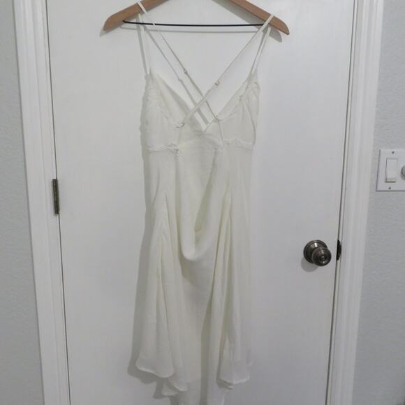 Princess Polly Women Sz 12 White Maylor Mini Dress Low Cut Low Back Dress - Picture 2 of 10